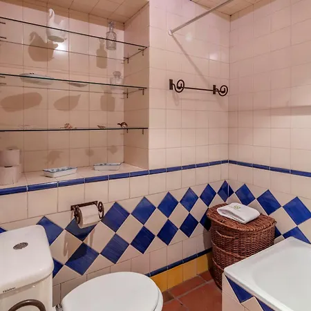 Charm House In The Heart - Azorean Butler Daire Ponta Delgada