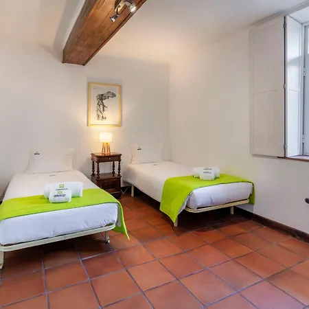 Charm House In The Heart - Azorean Butler