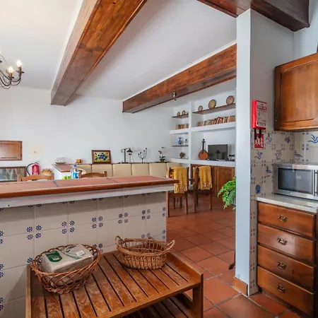 Charm House In The Heart - Azorean Butler *