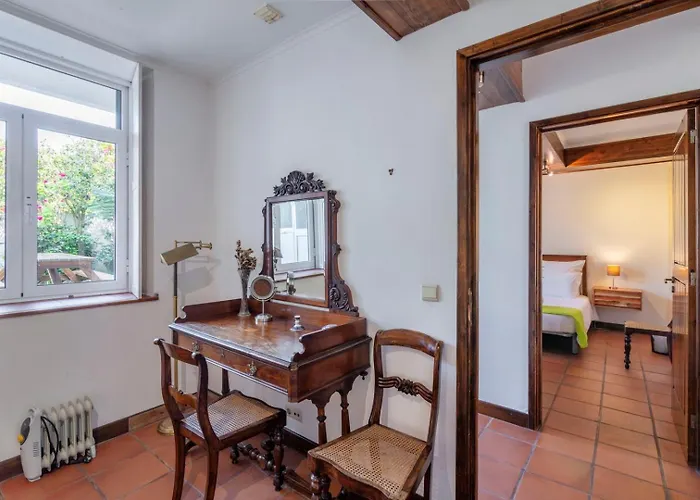 Charm House In The Heart - Azorean Butler