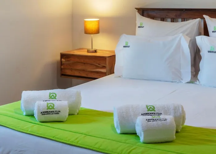 Charm House In The Heart - Azorean Butler *