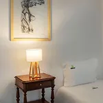 Charm House - Center Oasis W/ Private Garden شقة