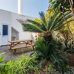 شقة Charm House - Center Oasis W/ Private Garden