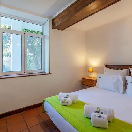 Charm House In The Heart - Azorean Butler *