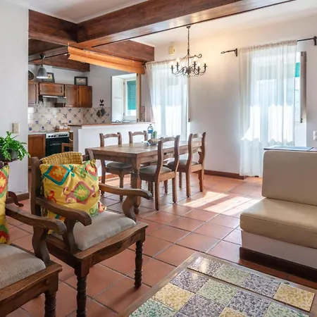 Charm House In The Heart - Azorean Butler Apartament *