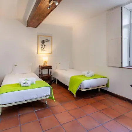 Charm House In The Heart - Azorean Butler דירה *