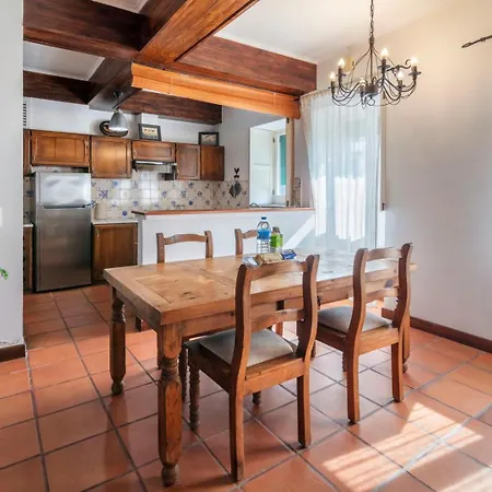 Charm House In The Heart - Azorean Butler *