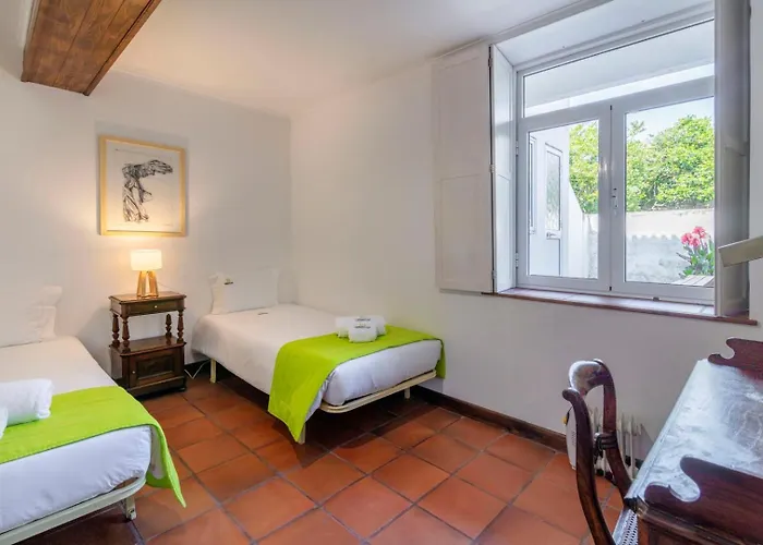 Charm House In The Heart - Azorean Butler * Ponta Delgada