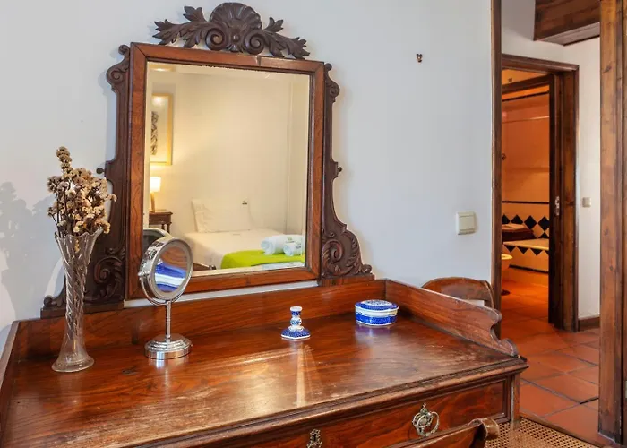 Charm House In The Heart - Azorean Butler *