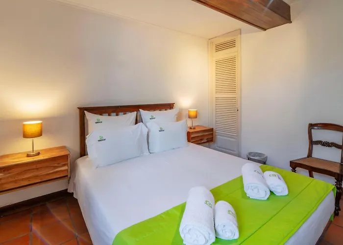 Charm House In The Heart - Azorean Butler 아파트 *