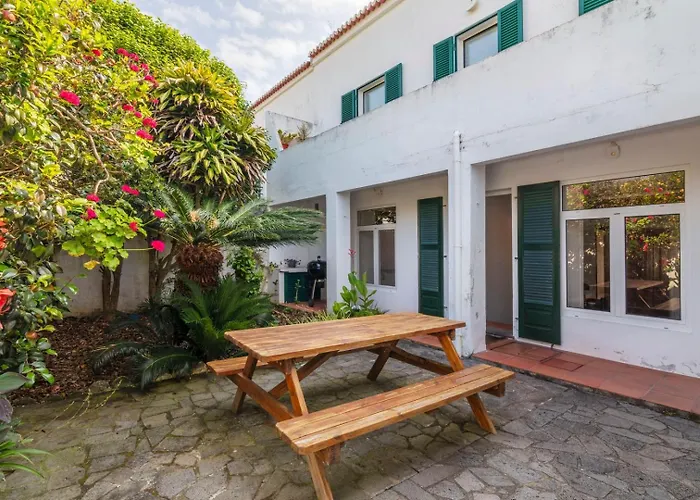 아파트 Charm House In The Heart - Azorean Butler