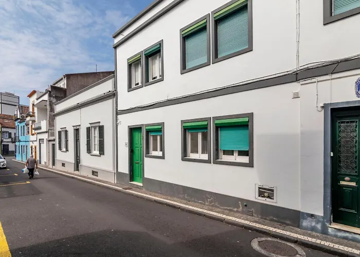 아파트 Charm House In The Heart - Azorean Butler